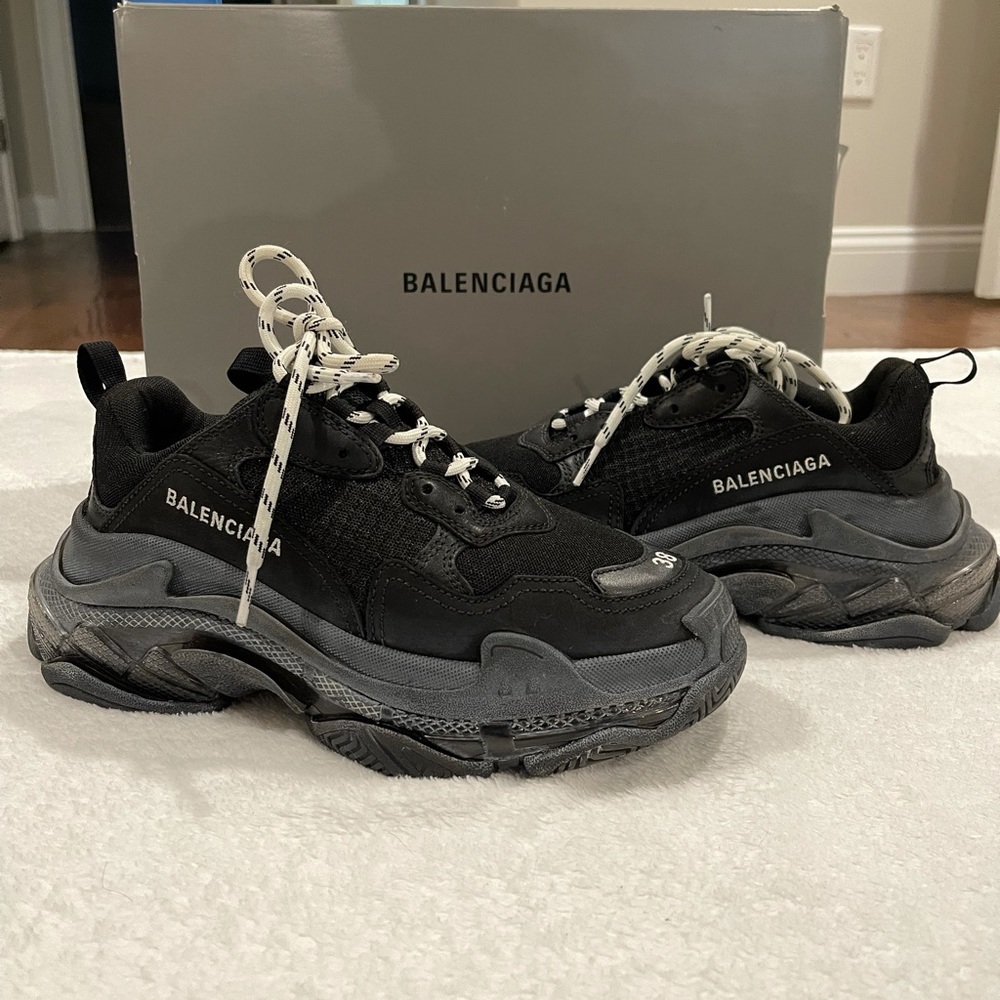 Balenciaga Triple S Black